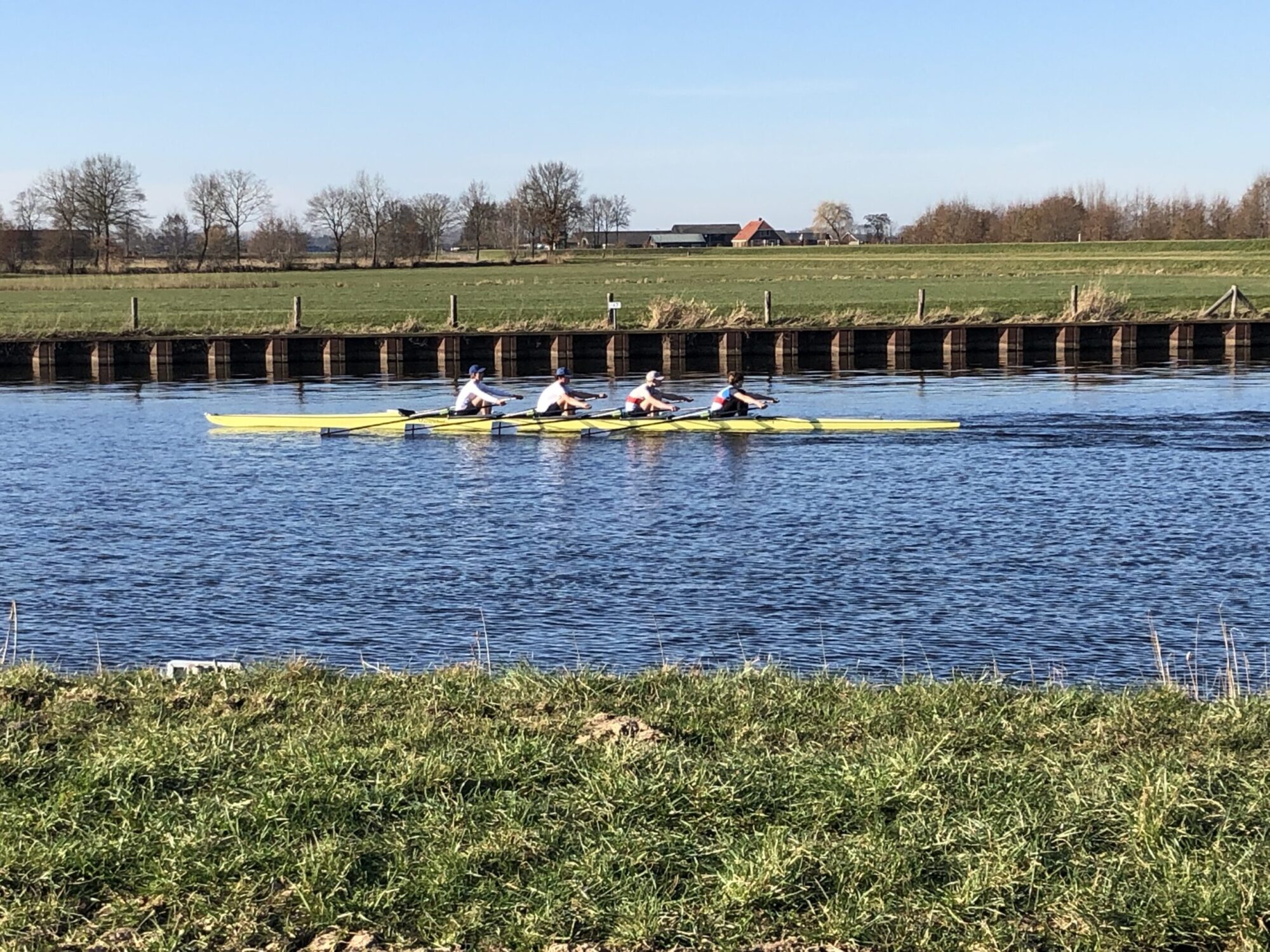 Junioren roeien is trainen met vallen en opstaan